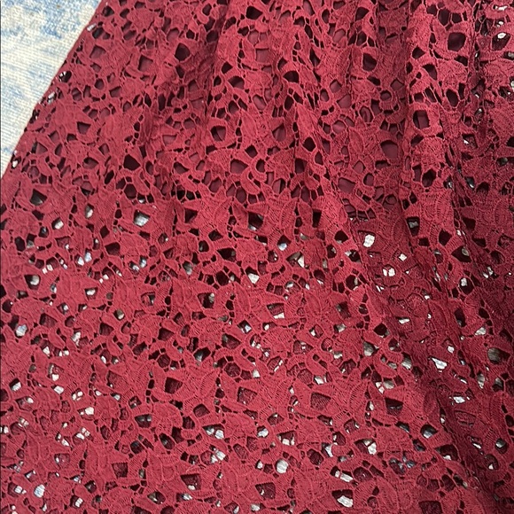 Elegant Burgundy Lace Dress - Picture 3 of 5